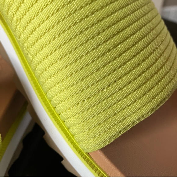 New Sorel Roaming Easy Slide Sandals, Casual Stretch Yellow Lime Green Slides, 8 - Picture 11 of 13